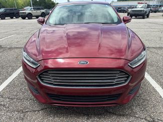 Used 2016 Ford Fusion SE FWD video 1