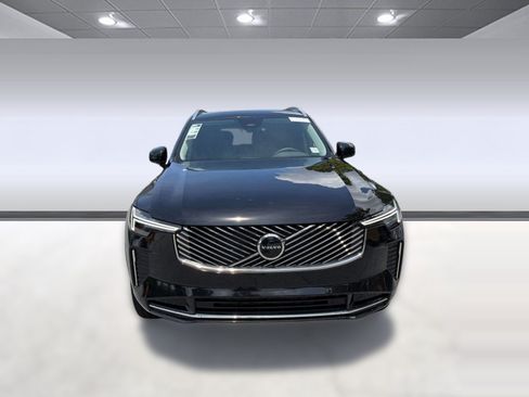 New 2026 Volvo XC90 B5 Core w/ Protection Package AWD/4WD image 6