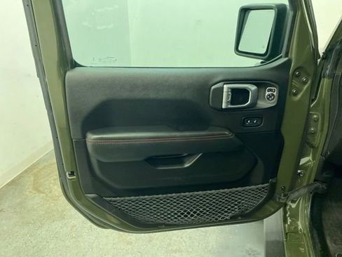 Used 2023 Jeep Wrangler Unlimited Rubicon 4xe AWD/4WD image 22