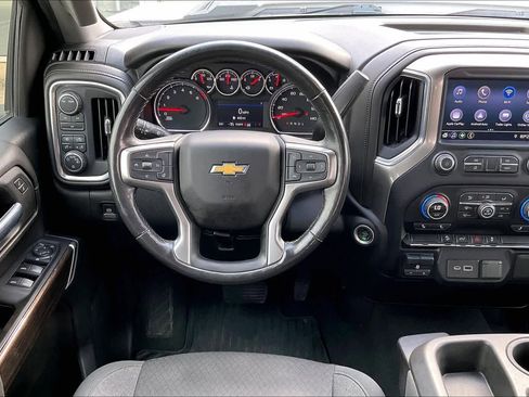 Used 2021 Chevrolet Silverado 2500 LT w/ Convenience Package image 7