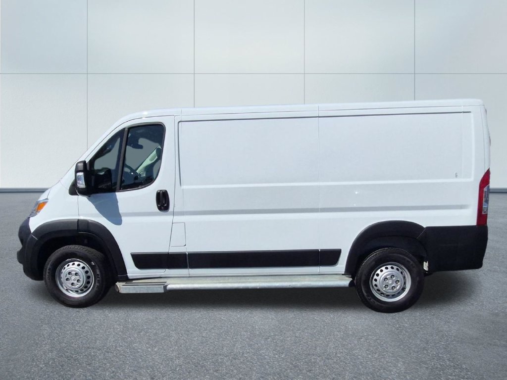 Used 2025 RAM ProMaster 2500 w/ U-Haul Equipment Group FWD image 3