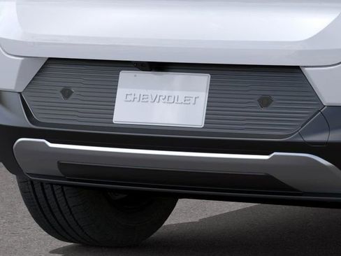 New 2025 Chevrolet Equinox EV LT image 14