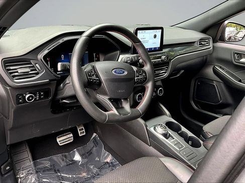 Used 2023 Ford Escape ST-Line Select AWD/4WD image 13
