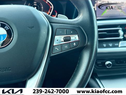 Used 2022 BMW 330i Sedan w/ Convenience Package image 38