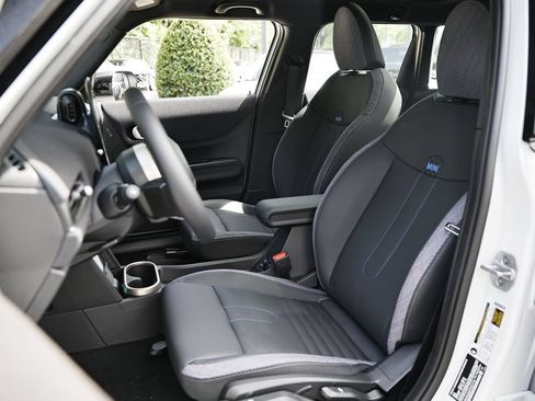 New 2026 MINI Cooper 4-Door Hardtop FWD image 20
