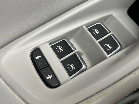 Used 2015 Audi S6 w/ Driver Assistance Package AWD/4WD image 43