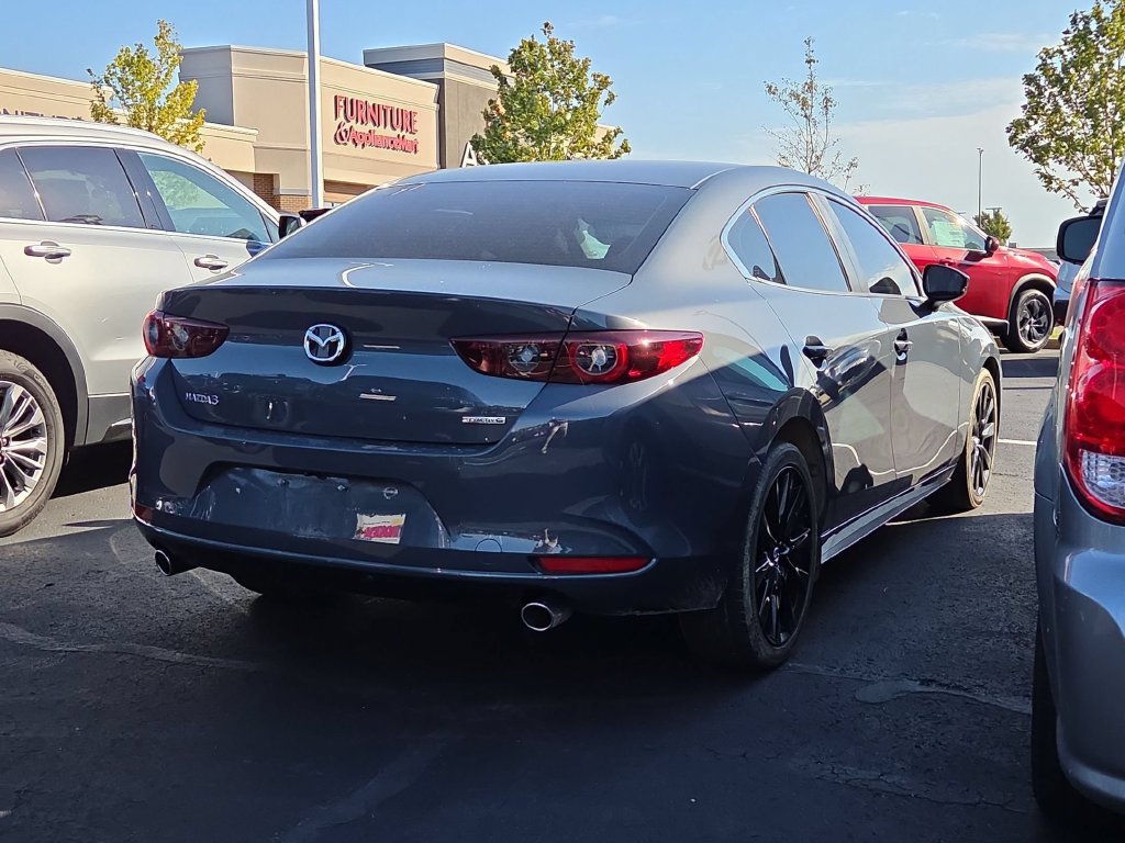 Used 2023 MAZDA MAZDA3 s FWD image 2