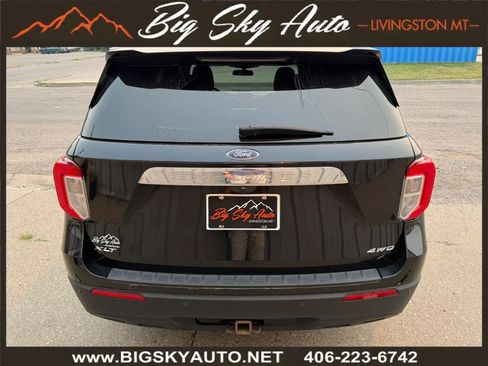 Used 2021 Ford Explorer XLT w/ Class III Trailer Tow Package AWD/4WD image 8