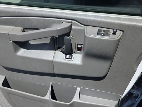 Used 2024 GMC Savana 2500 w/ Driver Convenience Package RWD image 22