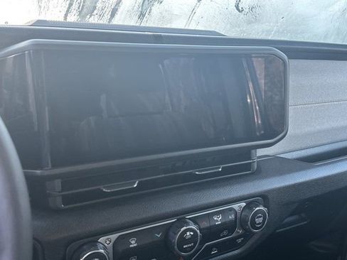 Certified 2025 Jeep Wrangler Willys 4xe image 31