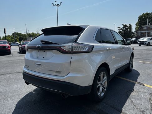 Used 2016 Ford Edge Titanium w/ Equipment Group 302A FWD image 7