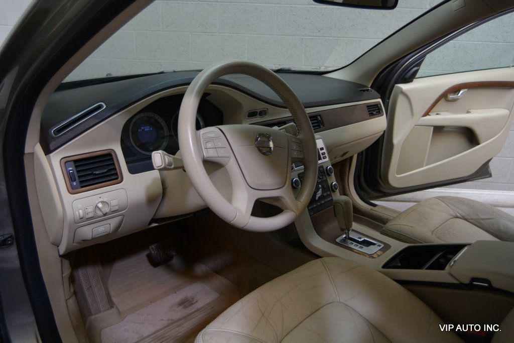 Used 2010 Volvo XC70 3.2 AWD/4WD image 11