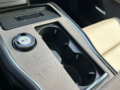 New 2026 Volvo EX90 Plus image 22