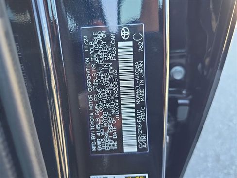 Used 2024 Toyota Prius XLE image 33