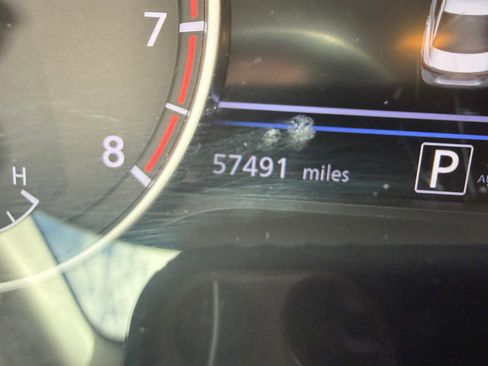 Used 2024 Nissan Sentra SV FWD image 13