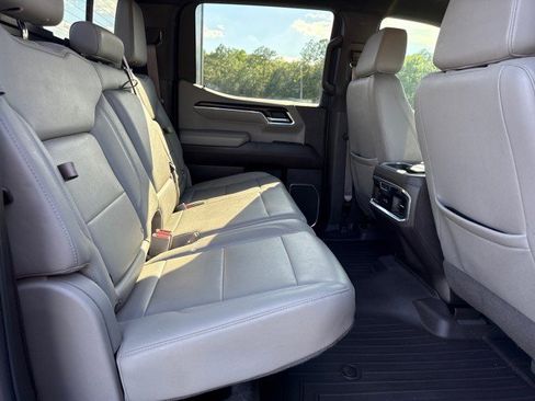 Used 2023 GMC Sierra 1500 SLT w/ SLT Premium Package AWD/4WD image 14