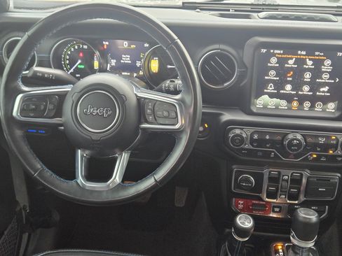 Used 2022 Jeep Wrangler Unlimited Rubicon 4xe w/ Steel Bumper Group image 27