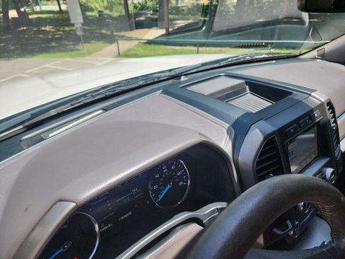 Used 2019 Ford Expedition XLT w/ Equipment Group 202A image 24