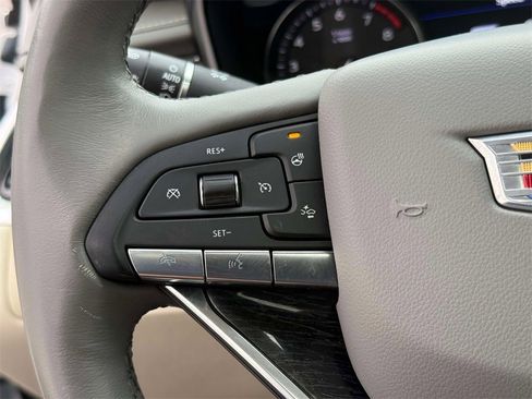 Used 2020 Cadillac XT6 Premium Luxury image 35