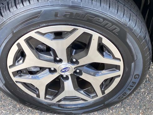 Used 2022 Subaru Forester Premium image 27