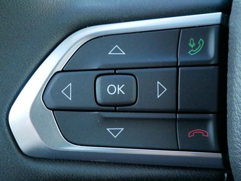 New 2026 Jeep Compass Trailhawk w/ Trailer Tow Group image 15