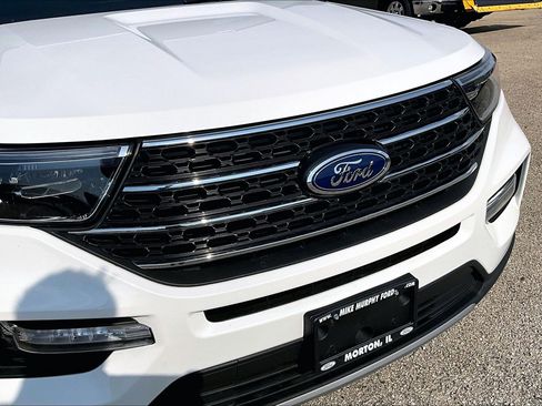 Used 2022 Ford Explorer XLT AWD/4WD image 32