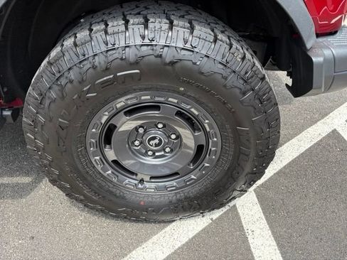 Certified 2025 Ford Bronco Badlands AWD/4WD image 11