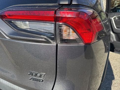 Used 2020 Toyota RAV4 XLE image 30