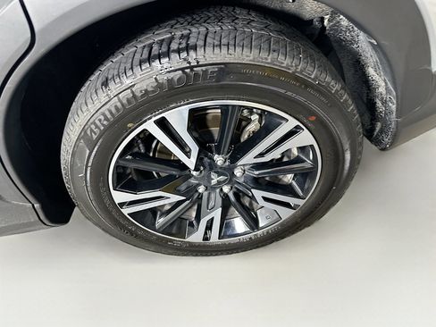 Used 2025 Mitsubishi Eclipse Cross AWD image 11
