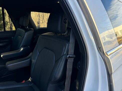 Used 2019 Ford Expedition Limited w/ Equipment Group 301A image 49