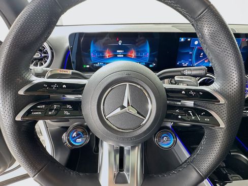Certified 2025 Mercedes-Benz GLB 35 AMG 4MATIC image 12