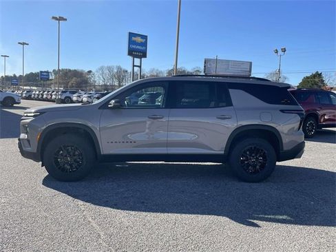 New 2026 Chevrolet Traverse Z71 w/ Enhanced Driving Package image 5