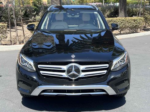 Used 2018 Mercedes-Benz GLC 300 4MATIC image 15