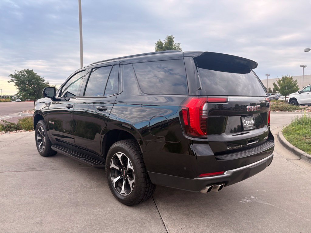 Used 2025 GMC Yukon AT4 AWD/4WD image 7