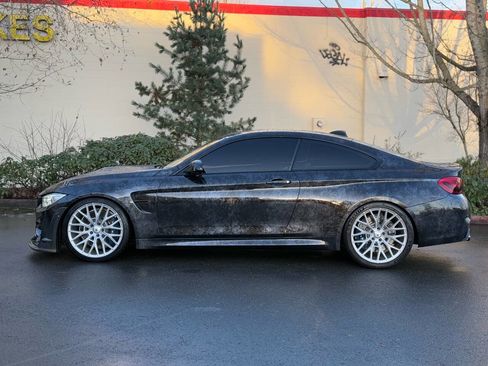 Used 2015 BMW M4 Coupe w/ Executive Package image 6