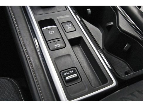 Used 2022 Nissan Pathfinder SV image 23