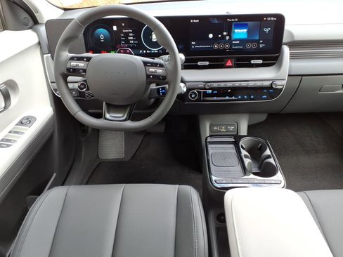 New 2026 Hyundai Ioniq 5 SEL image 7