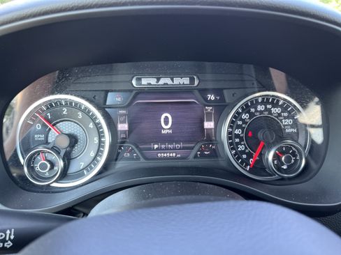 Used 2023 RAM 1500 Big Horn AWD/4WD image 18