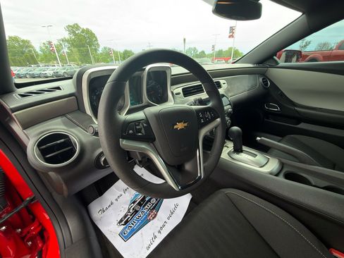 Used 2015 Chevrolet Camaro LS RWD image 20