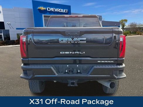 Used 2025 GMC Sierra 2500 Denali Ultimate image 7