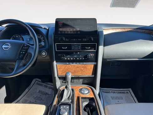 Used 2022 Nissan Armada SL image 11