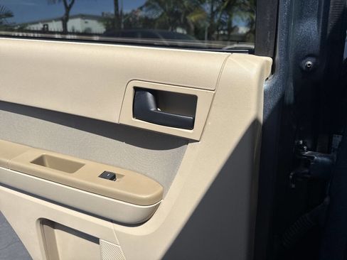 Used 2012 Ford Escape XLT image 23