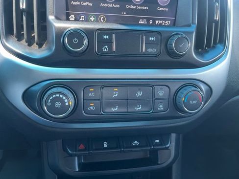 Used 2022 Chevrolet Colorado LT w/ LT Convenience Package AWD/4WD image 16