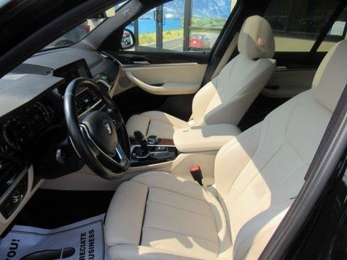 Used 2019 BMW X3 xDrive30i w/ Driving Assistance Package AWD/4WD image 16