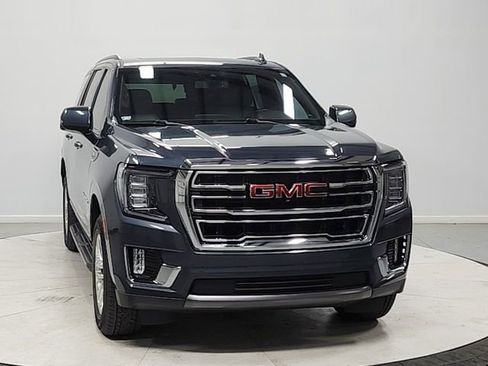 Used 2021 GMC Yukon SLT w/ SLT Luxury Plus Package image 2