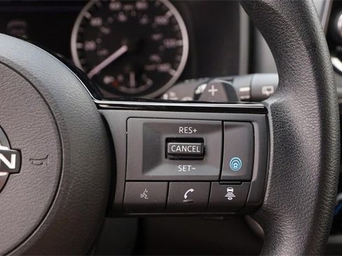 Certified 2023 Nissan Rogue SV image 12