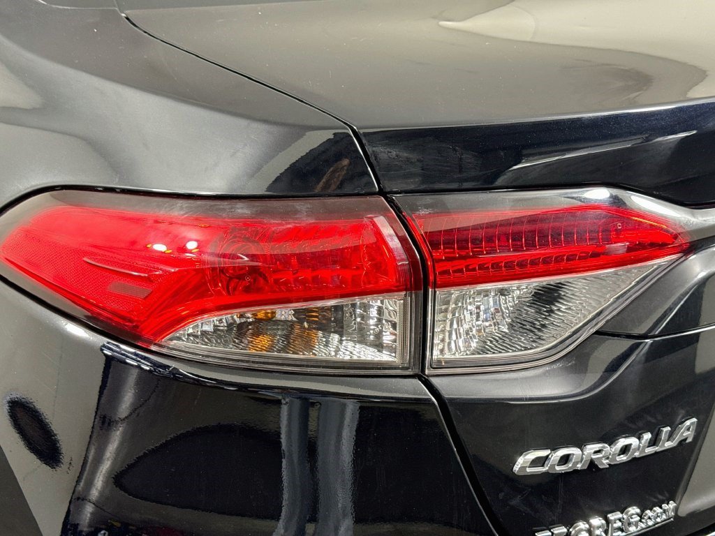 Used 2023 Toyota Corolla LE FWD image 34