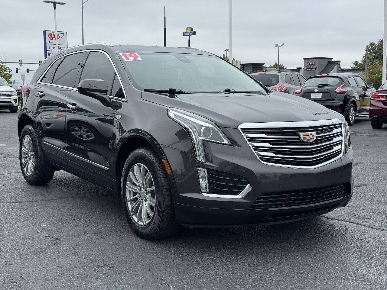 Used 2019 Cadillac XT5 Luxury FWD image 3