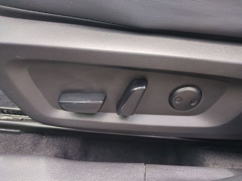 Used 2025 Mitsubishi Outlander SE AWD/4WD image 11