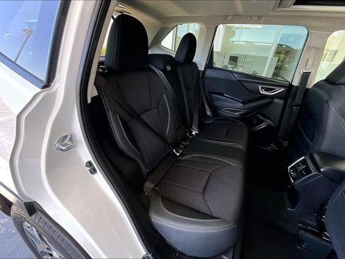 Used 2024 Subaru Forester Premium AWD/4WD image 25